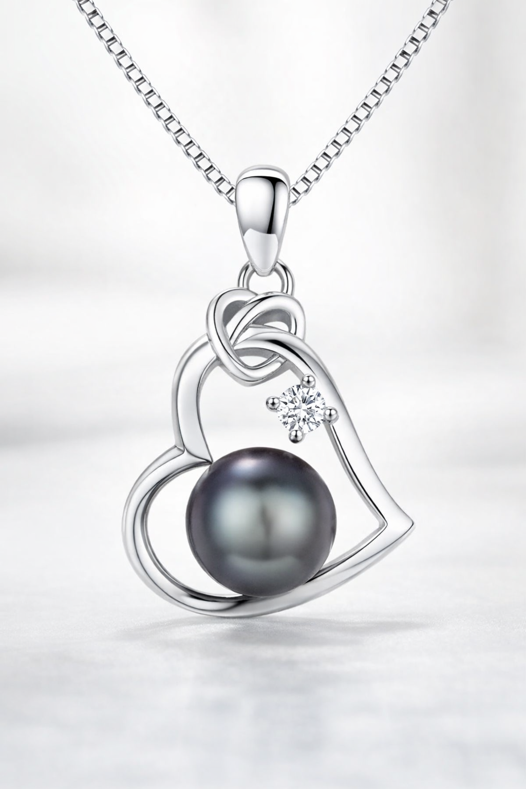 Noir Pearl Heart Necklace