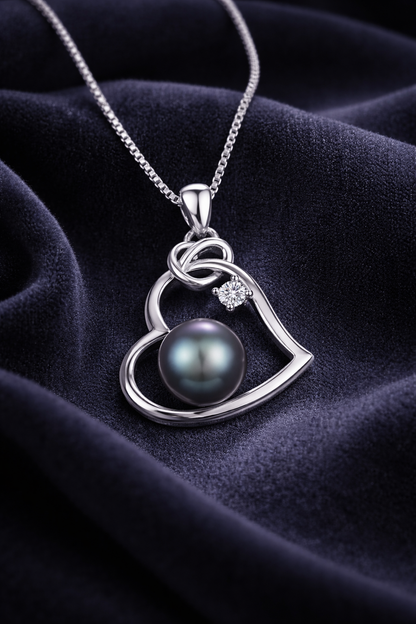 Noir Pearl Heart Necklace