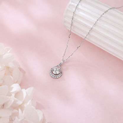 Lumière Twist Moissanite Necklace